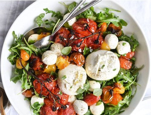 Receta ensalada de rúcula con Burrata y tomates asados
